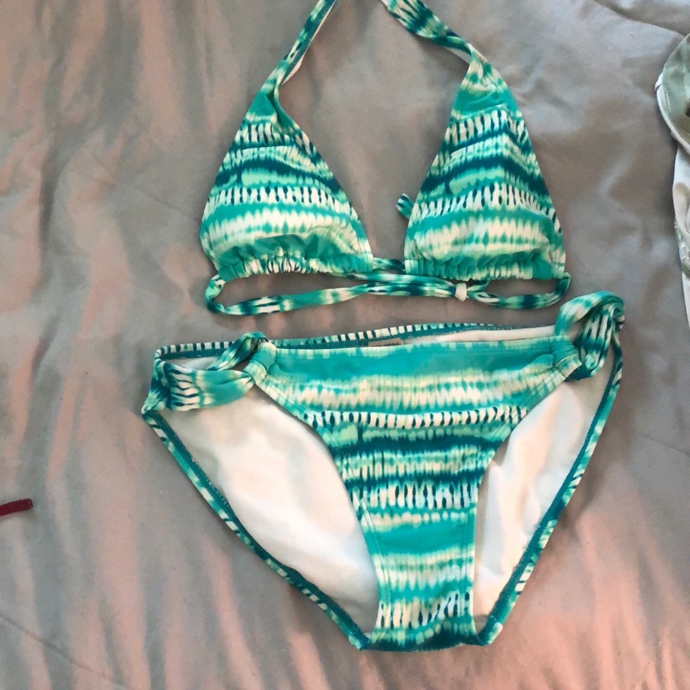 Green full coverage bikini